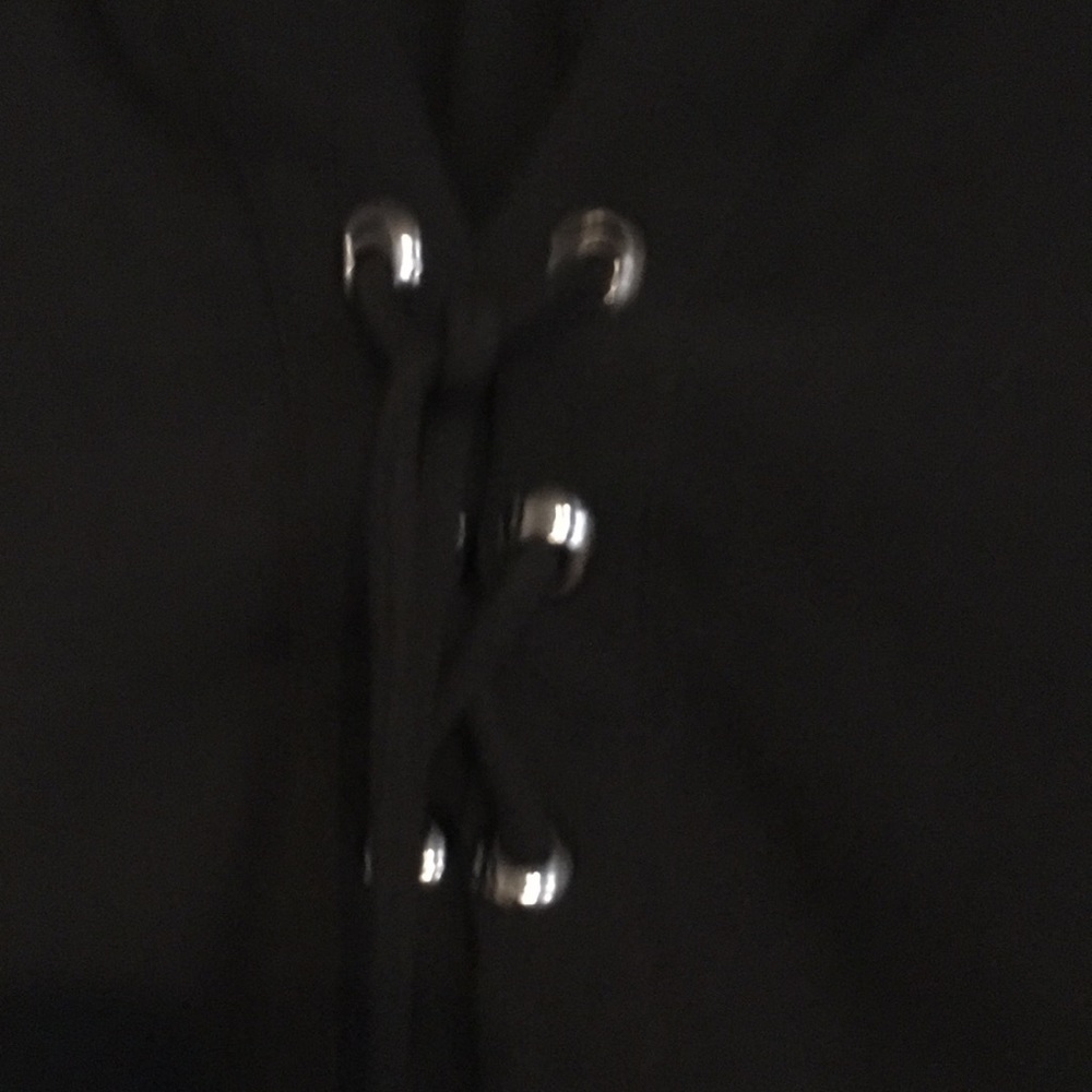 Top - Picture 2 of 5